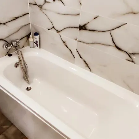 Jacuzzi Belle View Sinaia-free Parking Apartment